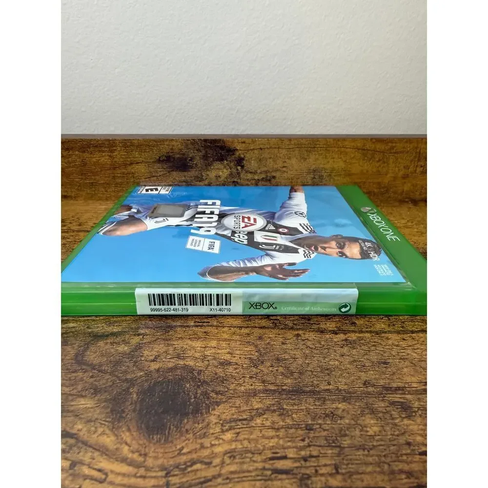 XBOX ONE FIFA19 Soccer Game EA Sports Cristiano Ronaldo (2019) Sealed NEW